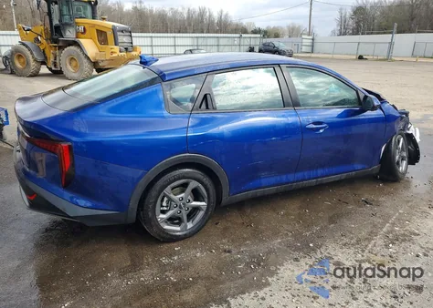 2025 Kia K4 Lxs из США, поврежденный, VIN 3KPFT4DE5SE181153